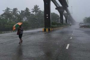 Mumbai Rains: Heavy downpour to continue, IMD issues warning