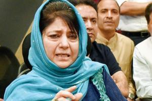 Mehbooba reacts on Centre's decision of scrapping Article 370