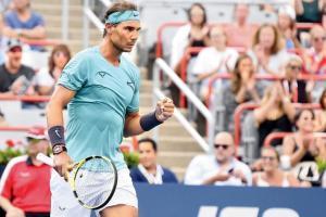 Rafael Nadal, Dominic Thiem advance with contrasting wins