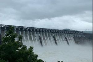 Modi shares news of Sardar Sarovar water level reaching 134 mtrs