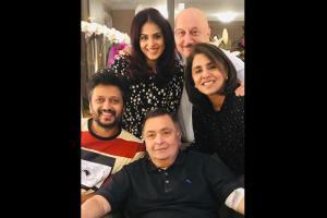Riteish-Genelia visit Rishi Kapoor; Neetu says the countdown has begun