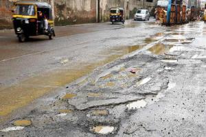 BMC spends over Rs 17,000 per pothole in Mumbai on repairs