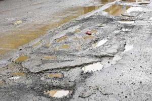Mumbai: If you fill potholes, it's illegal, BMC warns citizens