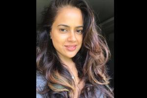 Sameera Reddy reveals Hrithik Roshan helped her overcome her stammer