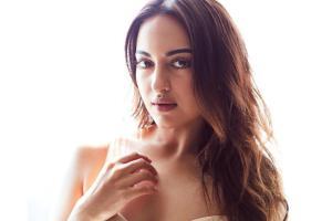 Sonakshi really 'arrested' or is it film's promotion? Video goes viral