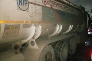 Mumbai Crime: Two oil mafia members caught decanting tanker in Wadala