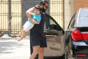 Saif Ali Khan rebukes photographers for taking pictures of Taimur