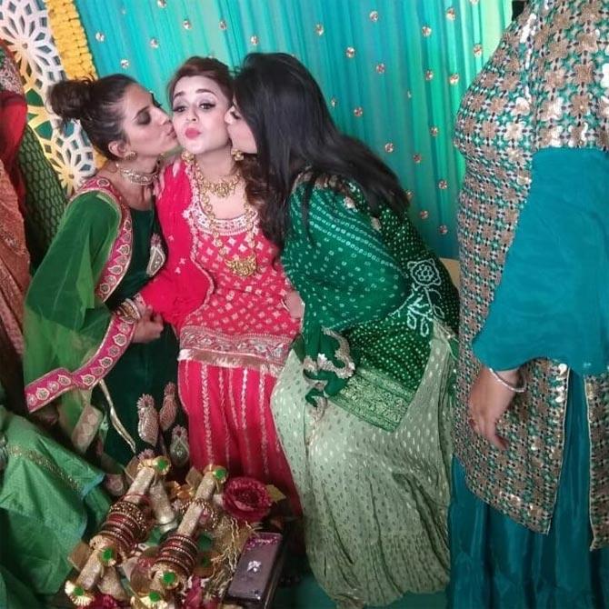 Ginni Chatrath enjoying the bangles ceremony with her friends and family.