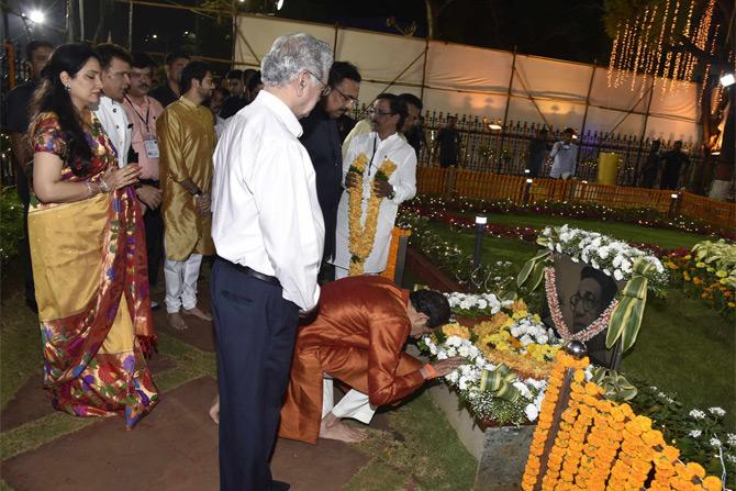 In photo: Maharashtra CM Uddhav Thackeray and Maharashtra's First Lady Rashmi Thackeray along with family pay homage to Sena supremo, the late Bal Thackeray