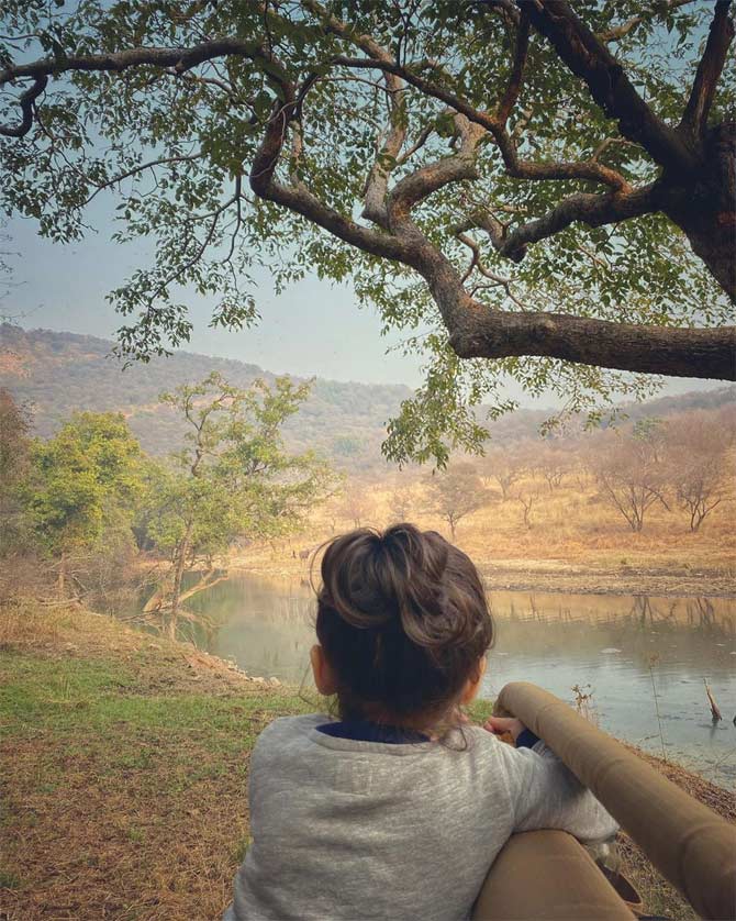 Soha Ali Khan shared this candid picture of her little daughter Inaaya, while she is quietly sitting at the riverside. Soha captioned this picture: Jungle safari #ranthamborenationalpark #sherbagh