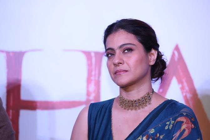 Kajol, who is essaying wife of Tanhaji, Savitribai Malusare, is shown as a strong character, who accompanies him in taking firm decisions.
In picture: Kajol showed off her ethereal side in a floral teal blue saree, which she paired with a golden choker for the trailer launch of Tanhaji in New Delhi.