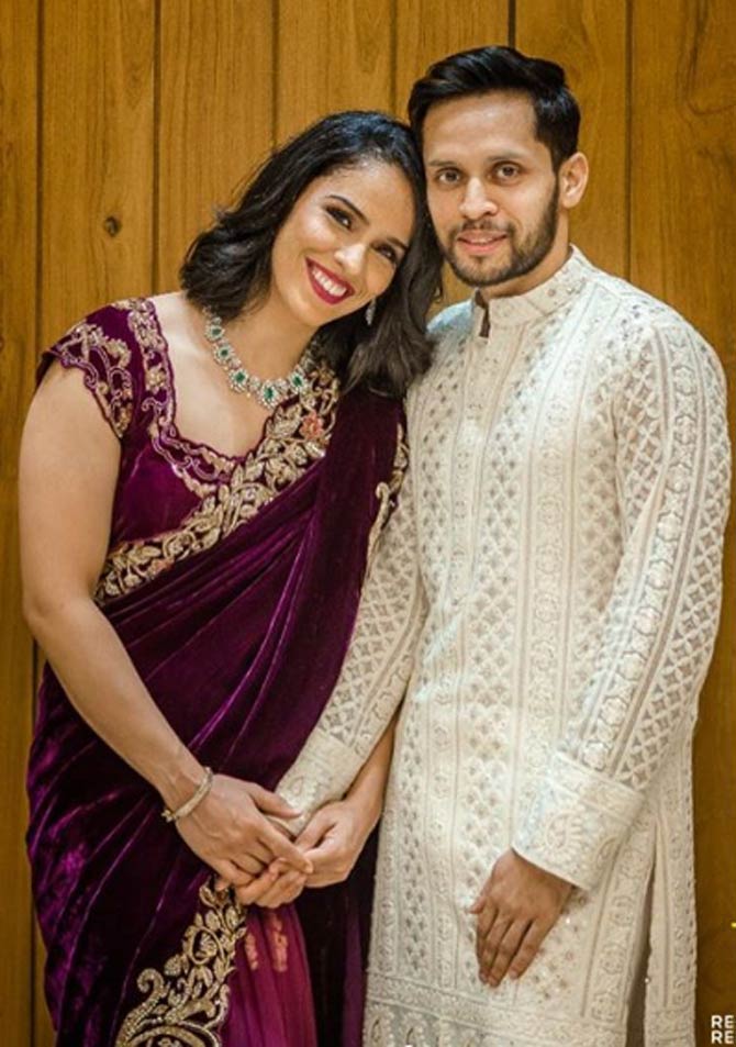 Saina Nehwal's husband and fellow-badminton player Parupalli Kashyap looked sharp in a white patterned Kurta along with a churidaar pyjama