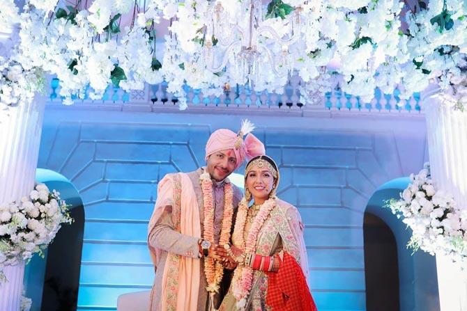 Neeti Mohan and Nihar Pandya: Neeti Mohan of girl band Aasma fame tied the knot with boyfriend actor Nihar Pandya on February 15. The ceremony took place at the magnificent Falaknuma Palace in Hyderabad. Nihar, who was seen in Manikarnika: The Queen of Jhansi, revealed how they met. 
