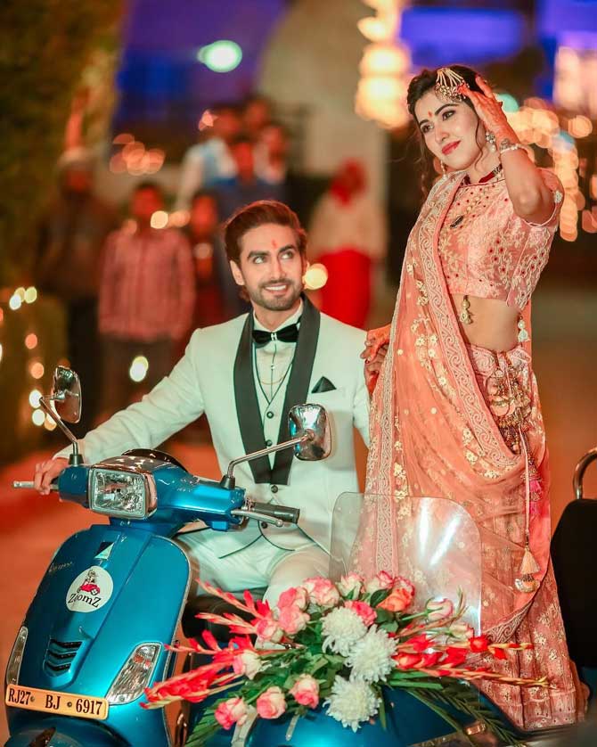 Sheena Bajaj and Rohit Purohit: TV actors Sheena Bajaj and Rohit Purohit tied the knot on January 22 in Jaipur after five years together. The couple tied the knot in two ceremonies - Punjabi and Marwari. Sheena and Rohit met on the sets of the show, Arjun, and were inseparable since then. 