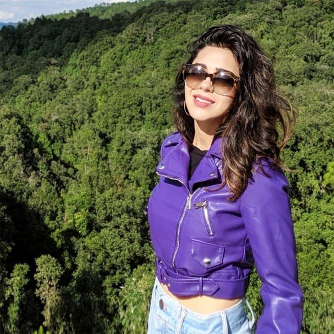 Each of her work is a reflection of her energetic personality, which is experimental and spontaneity.