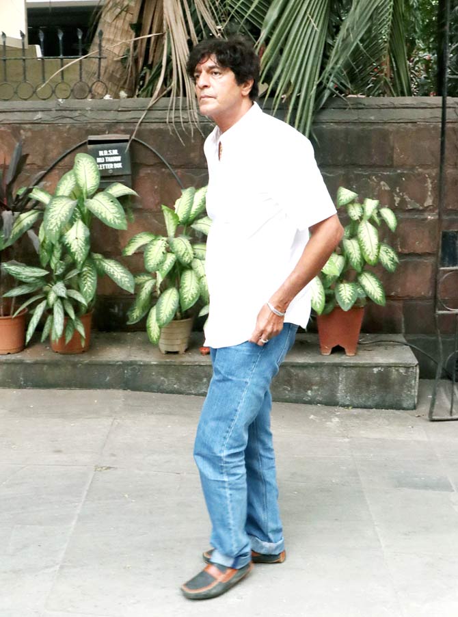 Chunky Panday also came in to offer his condolences to celebrity photographer Dabboo Ratnani and family at Prabha Ratnani's prayer meet.