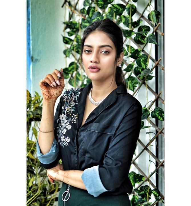 In photo: Nusrat Jahan shimmers in an all-black attire as she shows off her love for the colour black