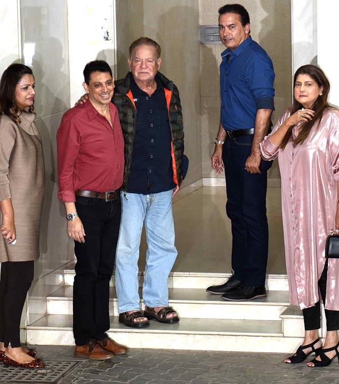 Salim Khan seen arriving for son Salman Khan's birthday party at Sohail's home.