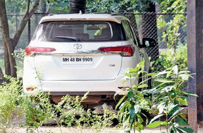 Sena MP's car runs over spotted deer at Borivli national park
In a shocking incident that took place in December 2019, an SUV belonging to Shiv Sena MP Rajendra Gavit knocked down and killed a spotted deer at Sanjay Gandhi National Parkdeer was crossing the road adjacent to Trimurti station inside SGNP. Later, the vehicle was seized and a forest offence was registered for rash driving.