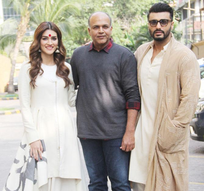 Joining Arjun Kapoor and Kriti Sanon is the director of Panipat, the captain of the ship, Ashutosh Gowariker, who returns to direction after three years. Known for films like Lagaan, Swades, and Jodha Akbar, Gowariker is expected to be back with a bang with Panipat.