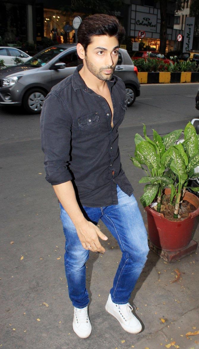 Ruslaan Mumtaz also came in to offer his condolences to Kushal Punjabi's family at the prayer meet in Khar.