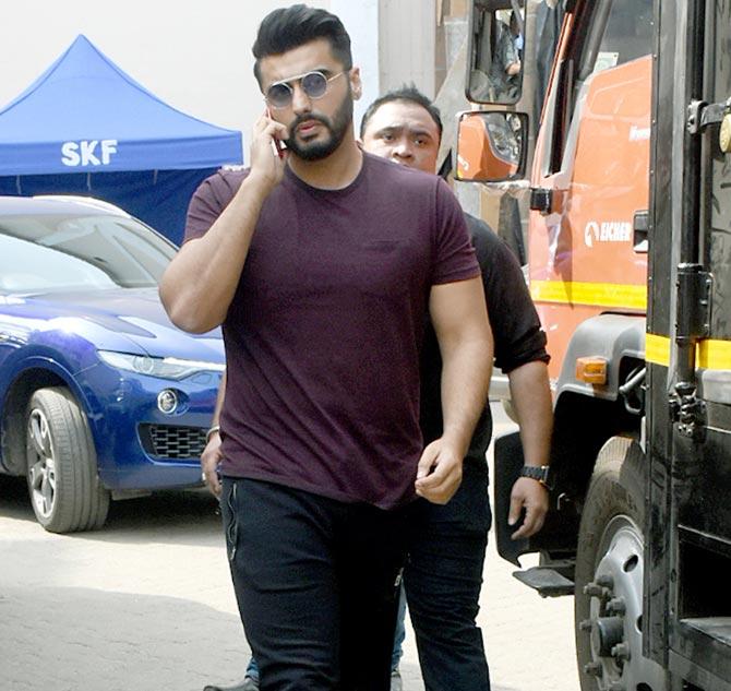 While Malaika Arora was spotted at her yoga centre, Arjun Kapoor was out promoting his upcoming film Panipat at the Mehboob Studios in Bandra.