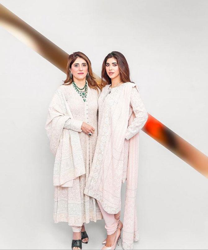 Mumbai-Dubai based entrepreneur, social worker and the fashion powerhouse Iman Allana and her mother Lubna Allana looked ethereal in chikankari suits. Lubna paired the suit with a contrast necklace and black heels.