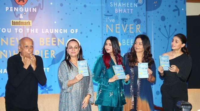 Alia Bhatt, who is normally seen in a cheerful mood, broke down into tears while talking about Shaheen's battle with depression, saying she felt terrible as a sister for not understanding her plight.