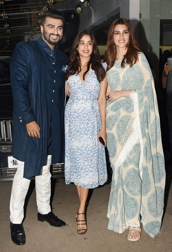 Panipat, which is based on the Third Battle of Panipat, has been directed by Ashutosh Gowariker. Khan and Gowariker had teamed up in 'Lagaan' which went on to become a blockbuster.
In picture: Arjun Kapoor, Janhvi Kapoor and Kriti Sanon posed for the shutterbugs at the screening.