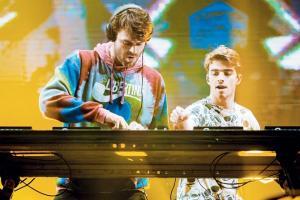 Chainsmokers surprise fans in Goa