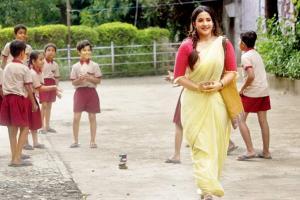 Meera Deosthale reliving childhood games; Mahesh Bhatt is going digital