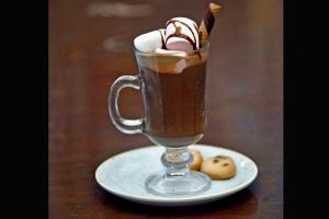 Of hot chocolate, alcohol and the Bard