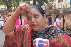 Mumbaikars outraged over inflation and onion price hike