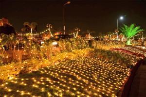 BJP leaders tweet pictures of Bandra Reclamation lit up for festivities