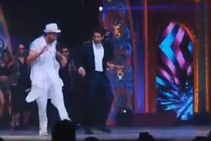 Don't miss the sight of Hrithik and Kartik dancing on Dheeme Dheeme