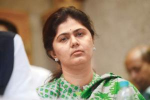 Not a rebel, says Pankaja Munde over rumours of BJP exit