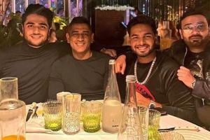 Rishabh Pant celebrates Christmas with MS Dhoni and his friends
