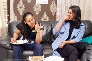 Saina Nehwal treats Parineeti Chopra with mom's special aloo parathas