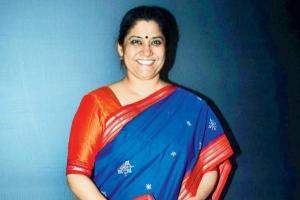 Renuka Shahane replies to trolls like a boss