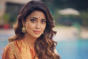 Shriya Saran questioned by the police at the London Airport