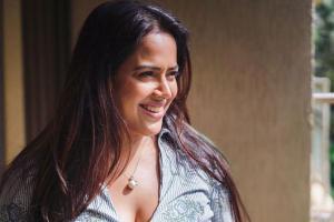Birthday girl Sameera Reddy reveals what is the best gift she has got