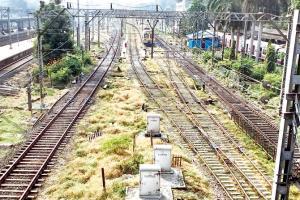 Mumbai: Shiv Sena gifts Thane a new train station