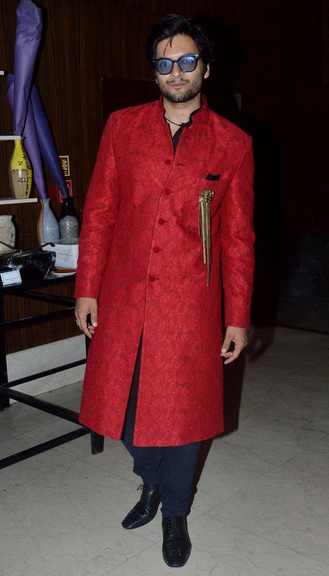 Ali Fazal, who won big at the Bollywood Film Journalist Awards 2019, opted for a red and black sherwani, paired with blue shades for the event, held at a plush hotel in Juhu, Mumbai.