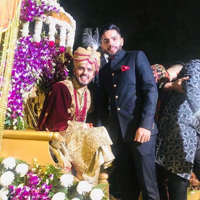 Nitish Rana is a left-handed batsman who plays for Delhi in domestic cricket. He is also one of the batting pillars of the Kolkata Knight Riders team in IPL.
Cricketer Dhruv Shorey posted this picture and captioned, 