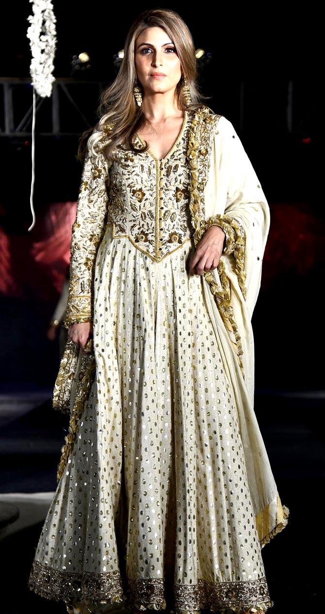 Riddhima Kapoor Sahni also walked the ramp at the fashion event in Delhi. The jewellery designer looked drop-dead gorgeous in her heavily embroidered Anarkali outfit.