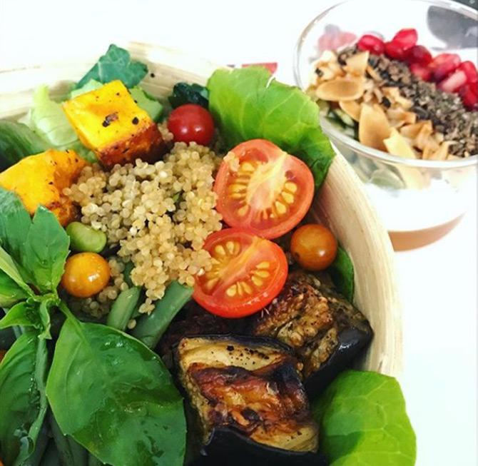 Besides offering organic and healthy eating, Kitchen Garden restaurant also offers organic salads and vegetables, which are neatly cleaned and ready to eat on the go. Many B-Town celebs are seen grabbing quick and healthy lunch options ranging from multigrain sandwiches, signature salads, hummus, and grains pots, to cold-pressed juices at this eatery. Pic/Instagram Kitchen Garden