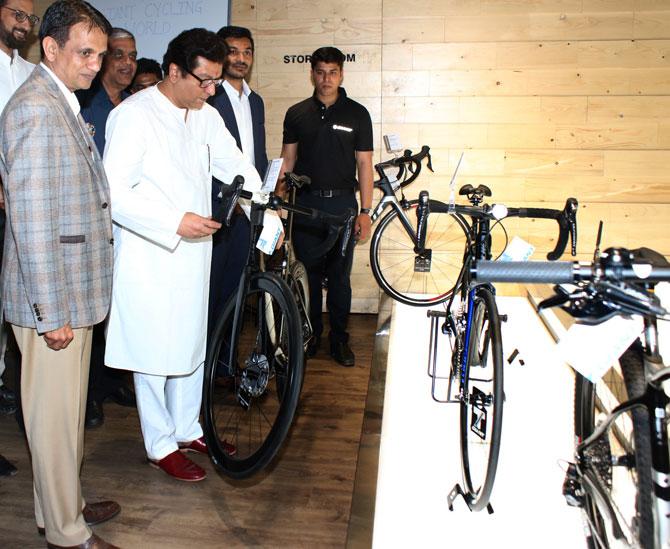 Giant cycles khar clearance