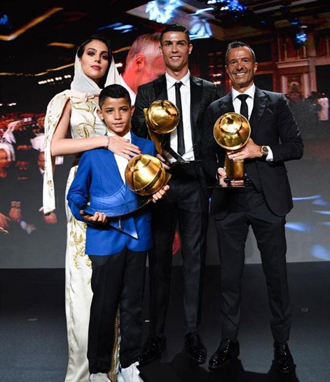 Cristiano Ronaldo posted this picture with his family at an awards function and captioned, 