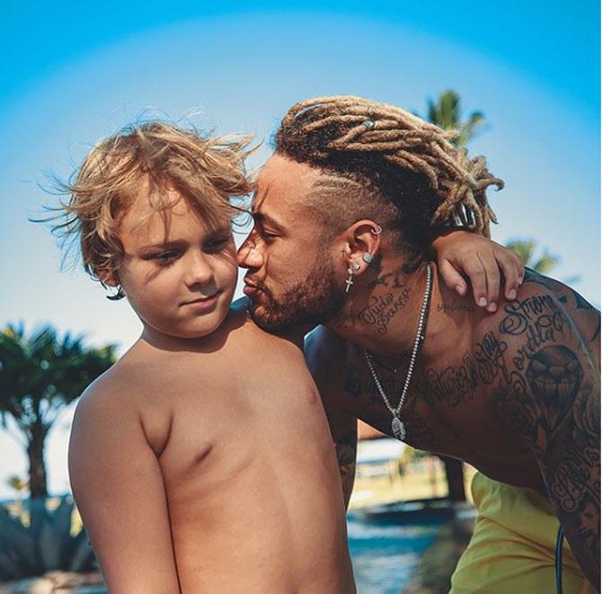Neymar posted this picture of himself with his son and wrote, 