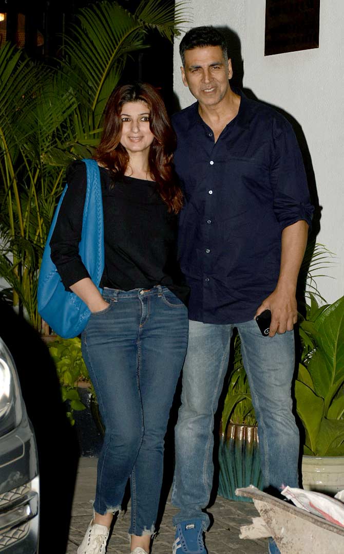 670px x 1078px - Akshay-Twinkle, Nysa Devgn, Ananya-Kartik and others spotted in Juhu